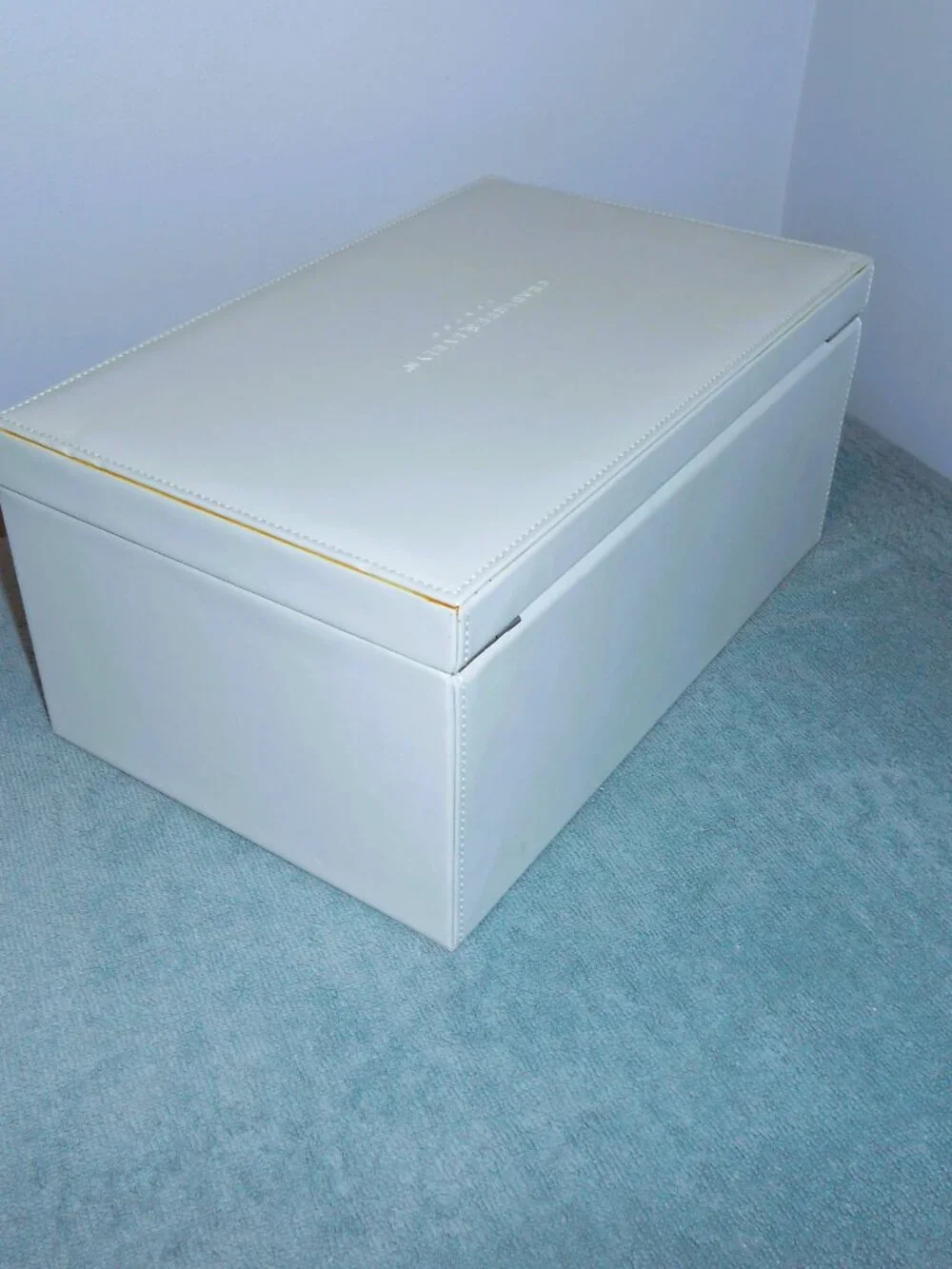 Crabtree & Evelyn jewelry organizer storage box